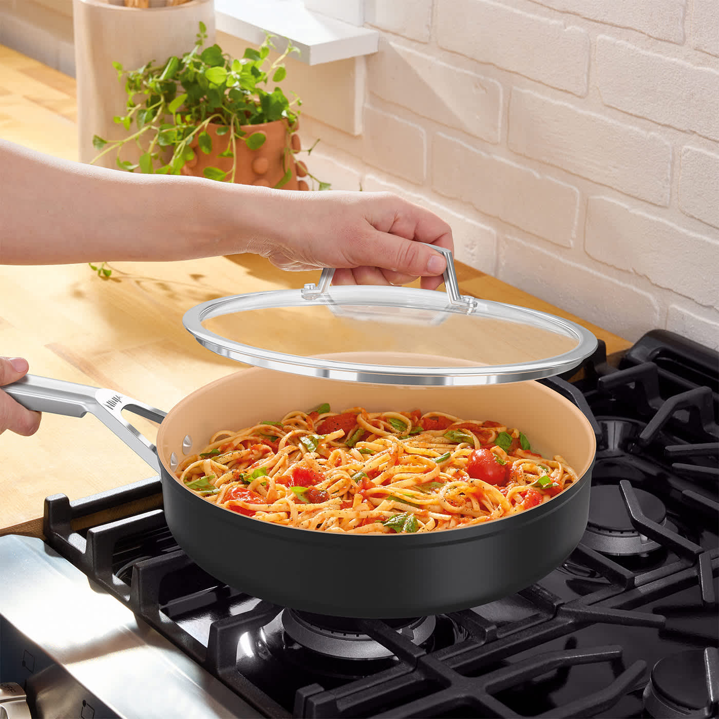 panチャンさん専用 Extended Life Ceramic 18cm Saucepan & Lid CW90218UK - SharkNinja UK